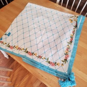 PIONEER WOMAN TABLE THROW